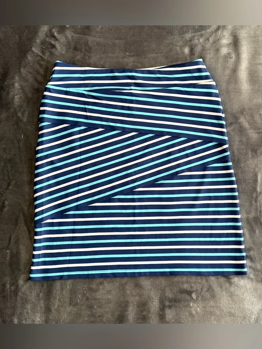J McLaughlin Nicola Catalina Cloth Skirt Women's Small Blue Tiered Pull On EUC